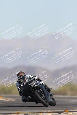 media/Oct-26-2025-Race Pace (Sun) [[c1447ca738]]/Non Verified (1st 20 Minutes of every Hour)/4-Turn 14 (1110am)/